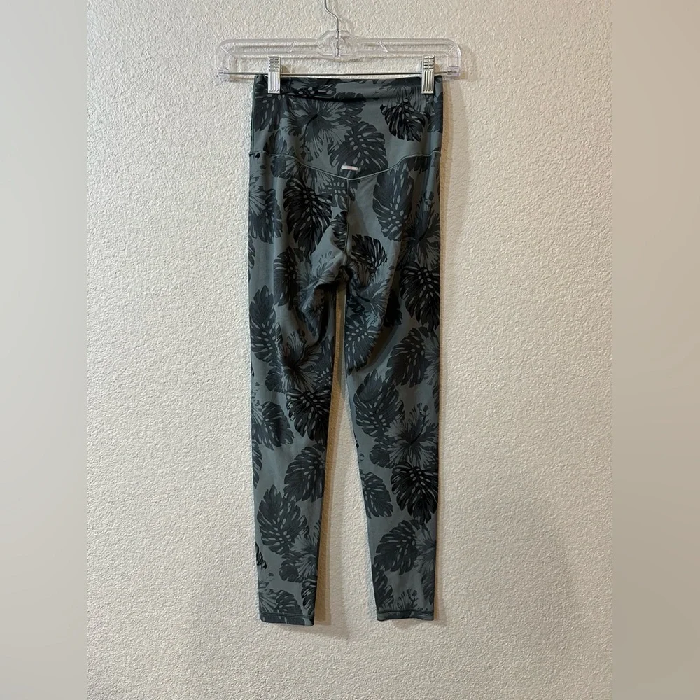 Aerie Chill Play Move Palm Tree Print Athletic Leggings - Picture 3 of 6
